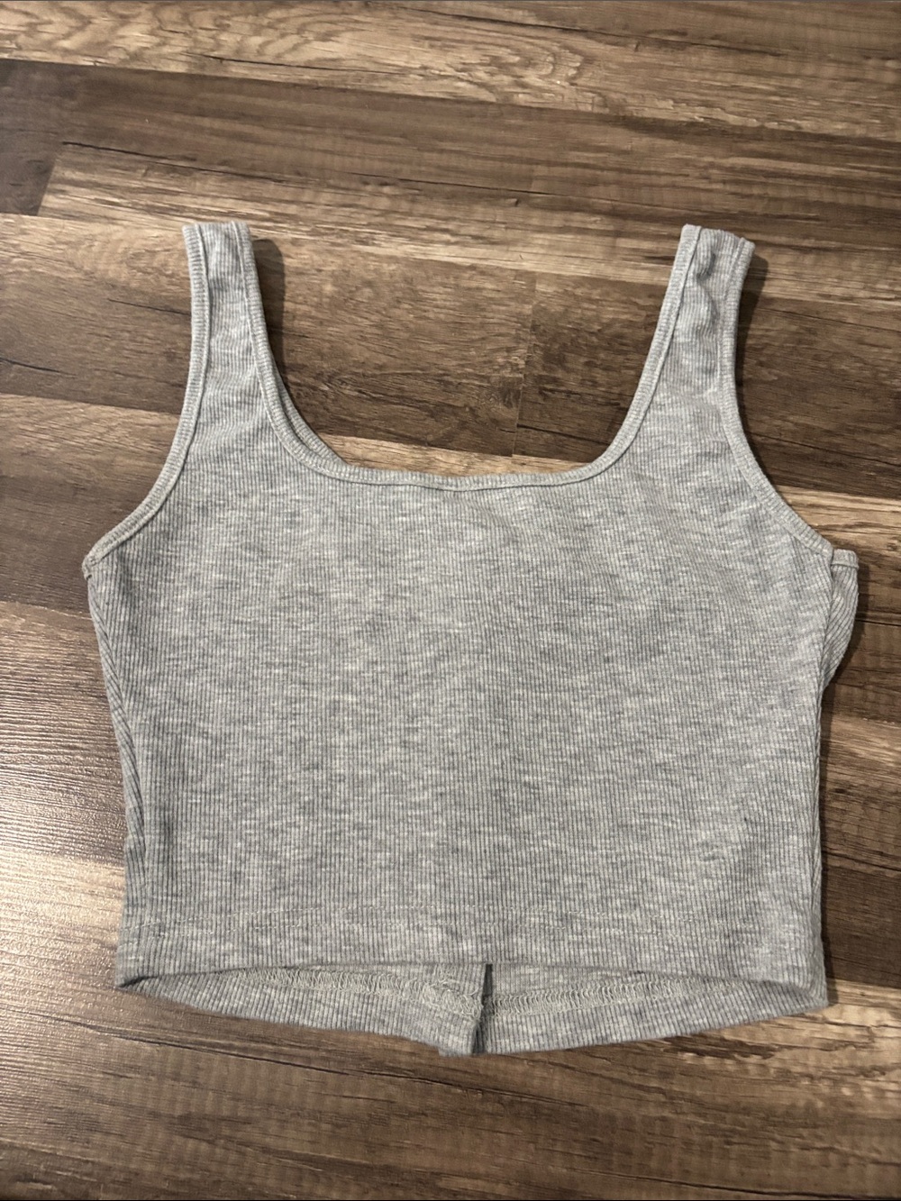 SHEIN Light Gray Ribbed Button-Front Crop Tank - Picture 3 of 3